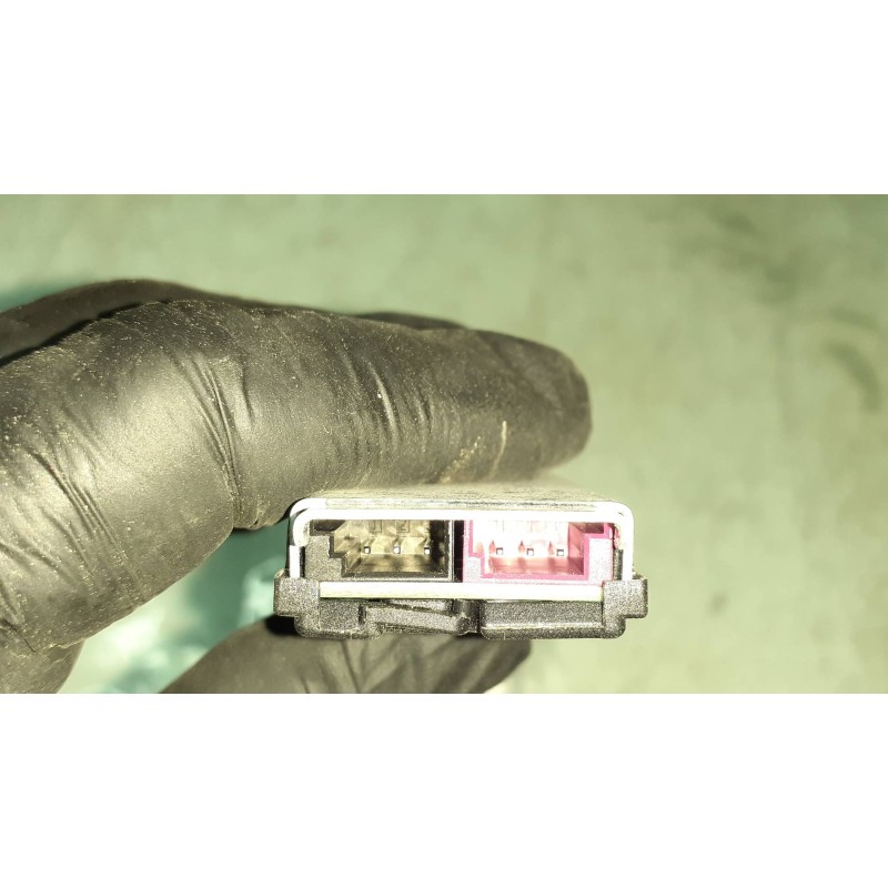 Recambio de antena para mercedes-benz clase b (w246) b 200 cdi (246.208) referencia OEM IAM A2229055904 920581212 