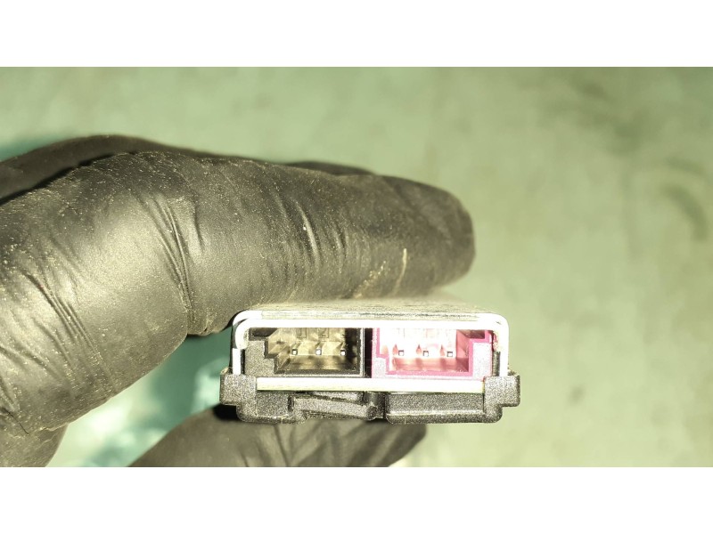 Recambio de antena para mercedes-benz clase b (w246) b 200 cdi (246.208) referencia OEM IAM A2229055904 920581212 