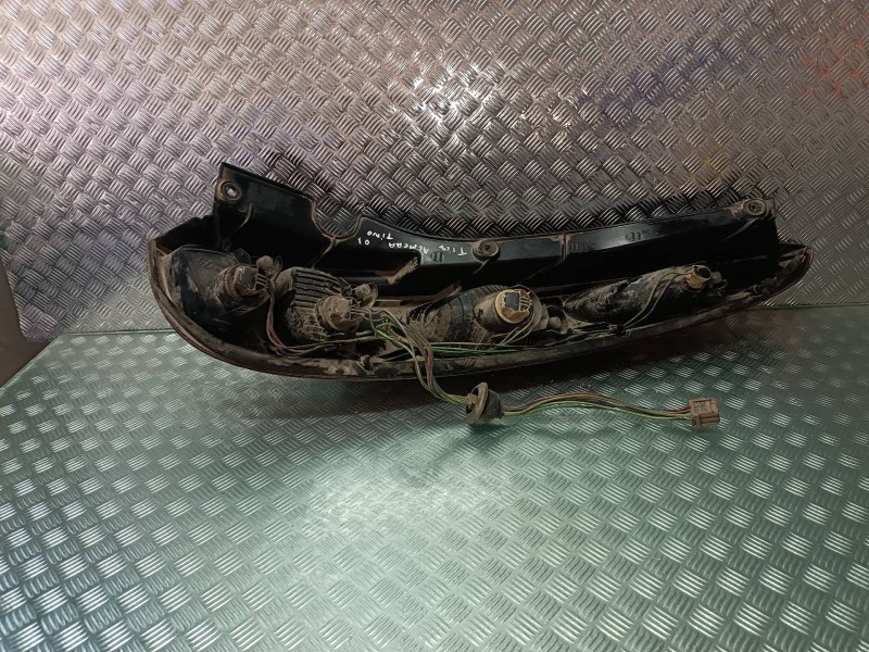 Recambio de piloto trasero izquierdo para nissan almera tino (v10m) comfort referencia OEM IAM    Recambio de piloto trasero izquierdo para nissan almera tino (v10m) comfort referencia OEM IAM