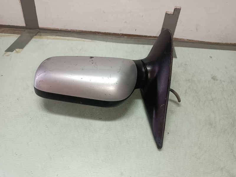 Recambio de retrovisor izquierdo para nissan primera berlina (p11) 2.0 navigation referencia OEM IAM 4004102LH 4004102 MANUAL