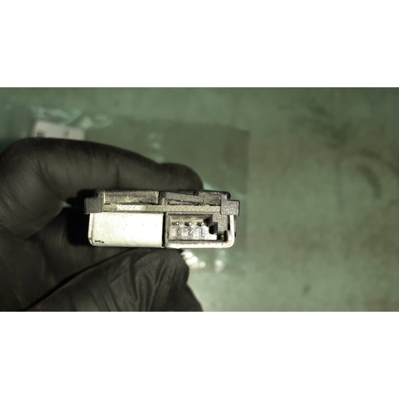 Recambio de antena para mercedes-benz clase cla (w117) cla 200 cdi (117.308) referencia OEM IAM A1669051402 920287068 