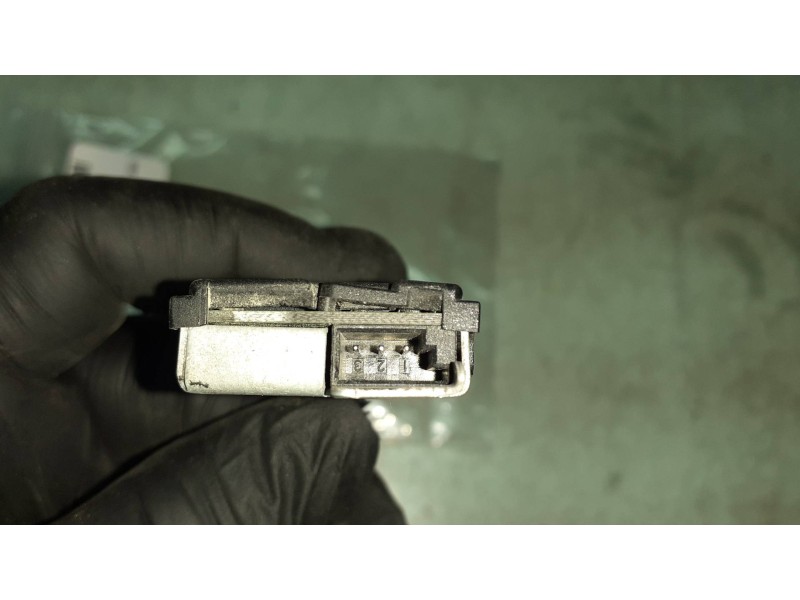 Recambio de antena para mercedes-benz clase cla (w117) cla 200 cdi (117.308) referencia OEM IAM A1669051402 920287068 