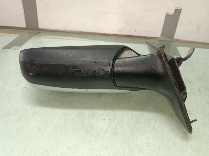 Recambio de retrovisor izquierdo para nissan primera berlina (p11) 2.0 navigation referencia OEM IAM 4004102LH 4004102 MANUAL