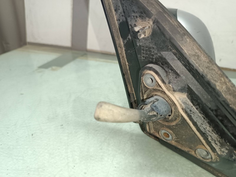 Recambio de retrovisor izquierdo para nissan primera berlina (p11) 2.0 navigation referencia OEM IAM 4004102LH 4004102 MANUAL