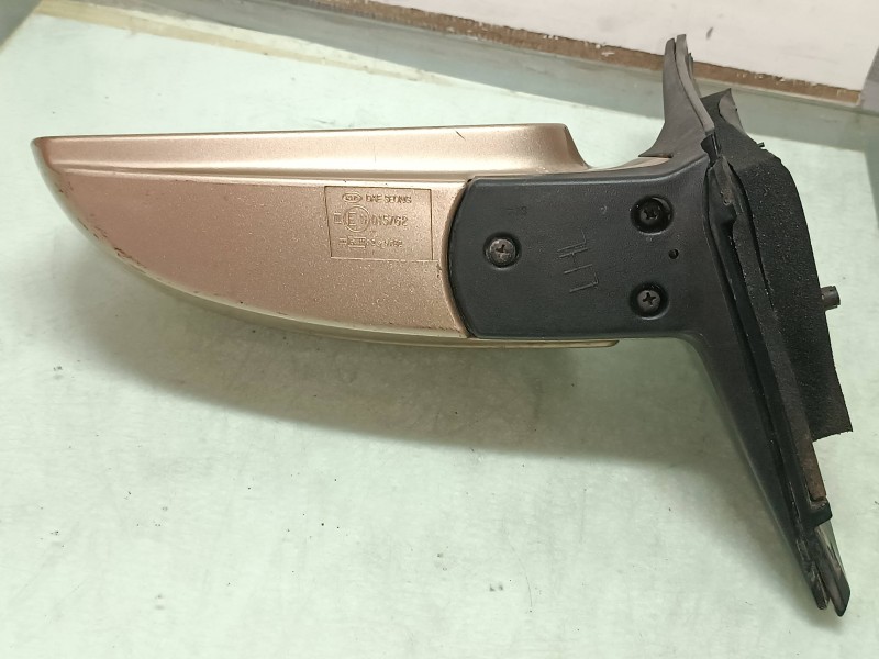 Recambio de retrovisor izquierdo para kia rio ls berlina (5-ptas.) referencia OEM IAM 015762  ELECTRICO