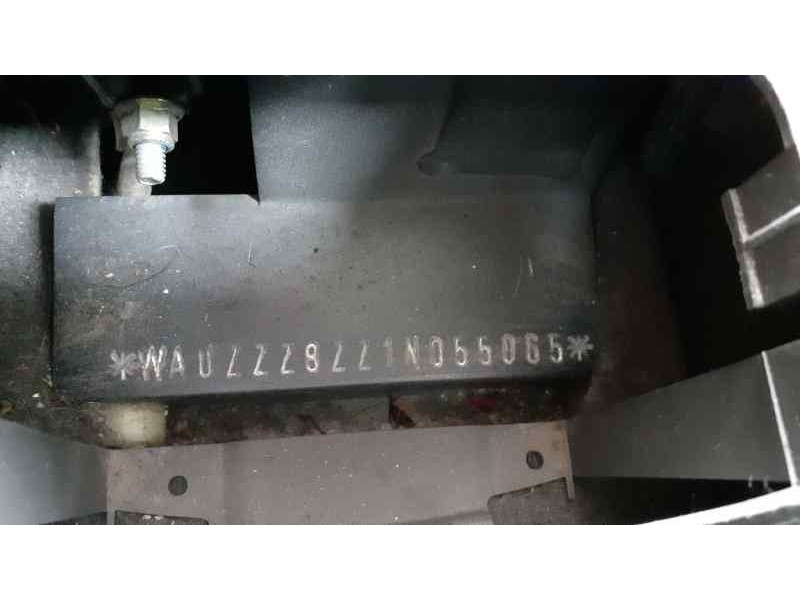 audi a2 (8z) del año 2001