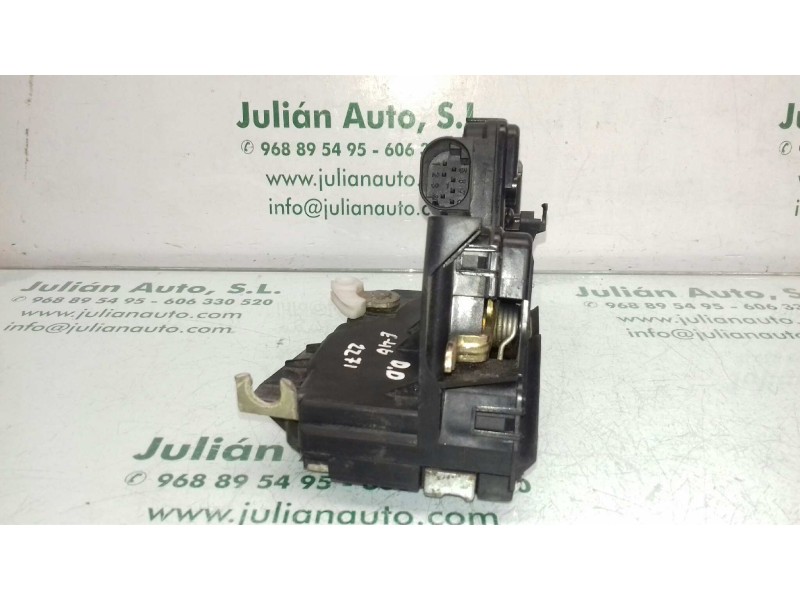 Recambio de cerradura puerta delantera derecha para bmw serie 3 berlina (e46) 320d referencia OEM IAM  7 PINES NEGRO