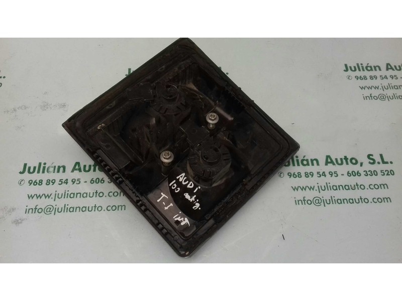 Recambio de piloto trasero izquierdo interior para audi 100 berlina (443) referencia OEM IAM 443945225  INT-MALETERO