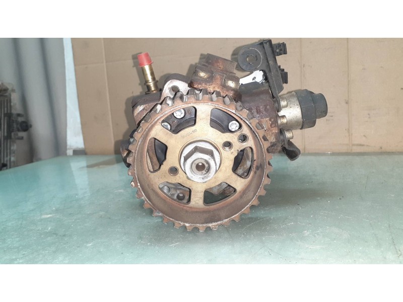 Recambio de bomba inyeccion para peugeot partner kasten confort l1 referencia OEM IAM 9682703780 0445010102 BOSCH