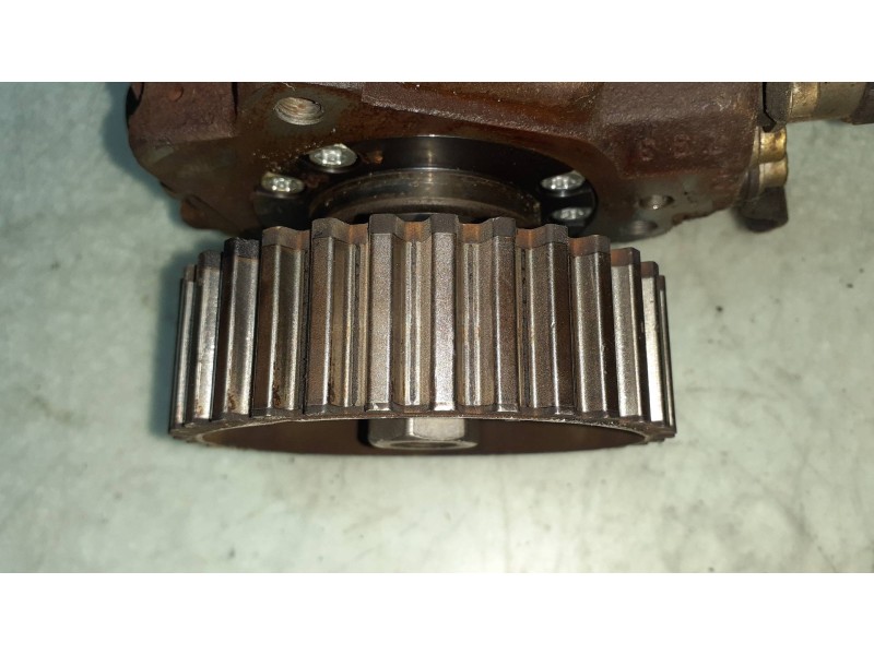 Recambio de bomba inyeccion para peugeot partner kasten confort l1 referencia OEM IAM 9682703780 0445010102 BOSCH