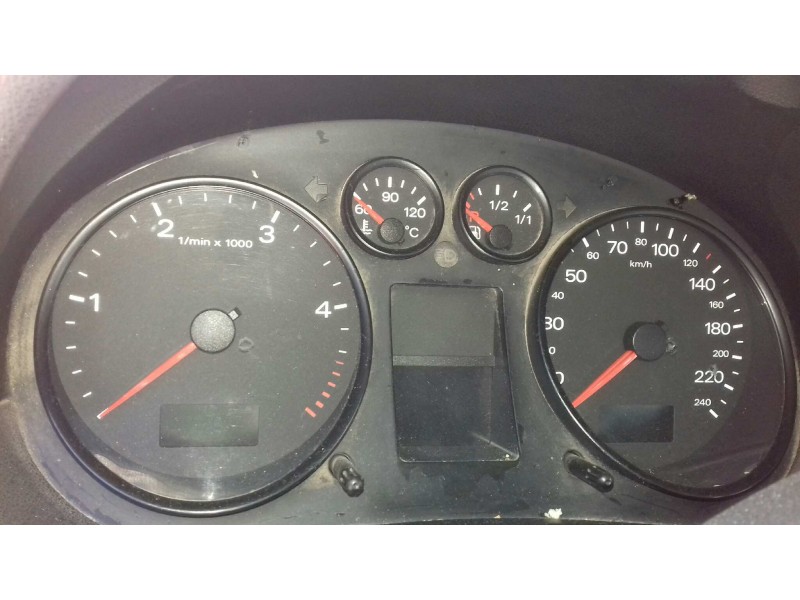 audi a2 (8z) del año 2001