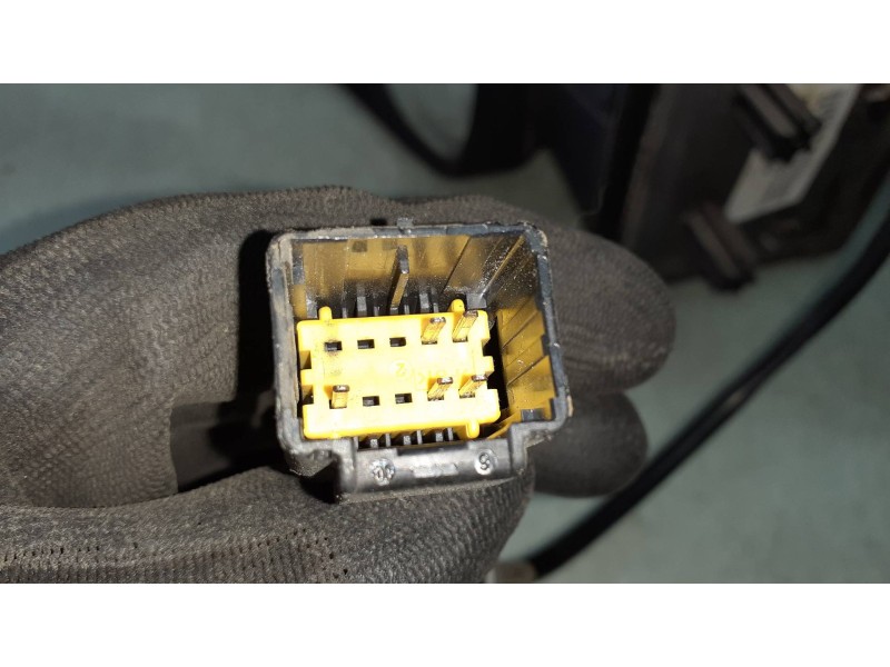 Recambio de retrovisor izquierdo para peugeot expert tepee premium l1 referencia OEM IAM 14007425XT  ELECTRICO