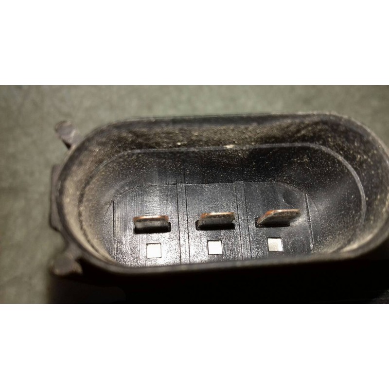 Recambio de caja reles / fusibles para volkswagen golf iv berlina (1j1) 1.8 20v turbo referencia OEM IAM 1J0937550  