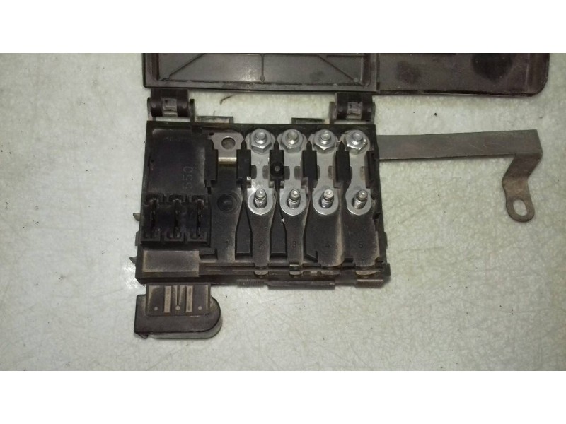 Recambio de caja reles / fusibles para volkswagen golf iv berlina (1j1) 1.8 20v turbo referencia OEM IAM 1J0937550  