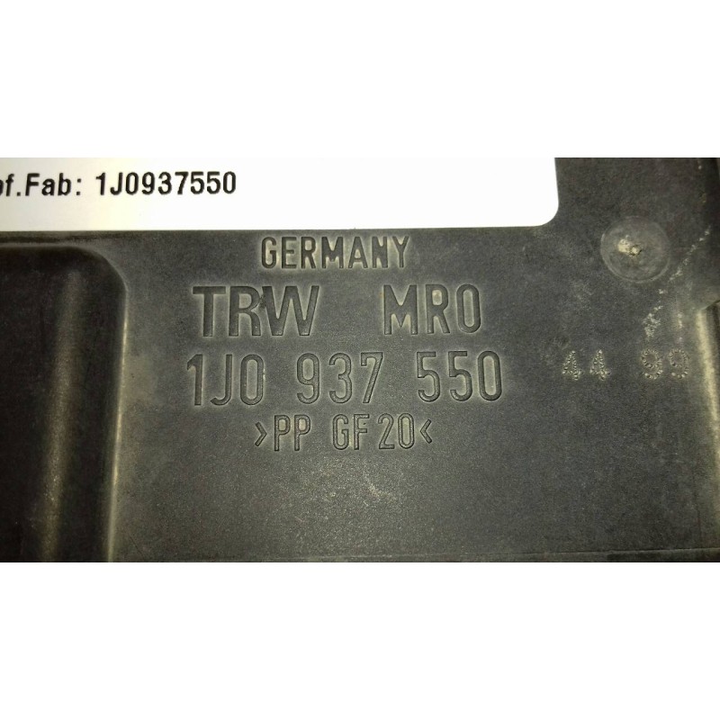 Recambio de caja reles / fusibles para volkswagen golf iv berlina (1j1) 1.8 20v turbo referencia OEM IAM 1J0937550  