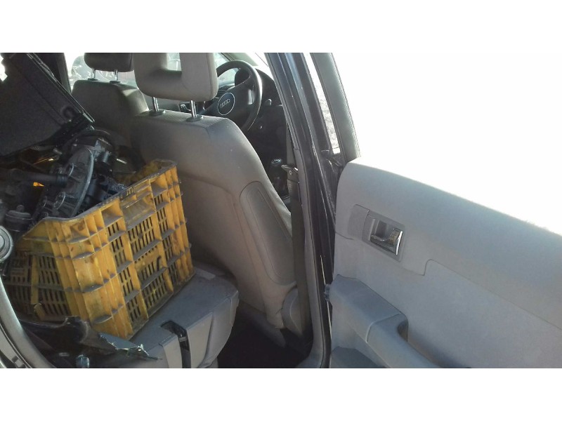 audi a2 (8z) del año 2001