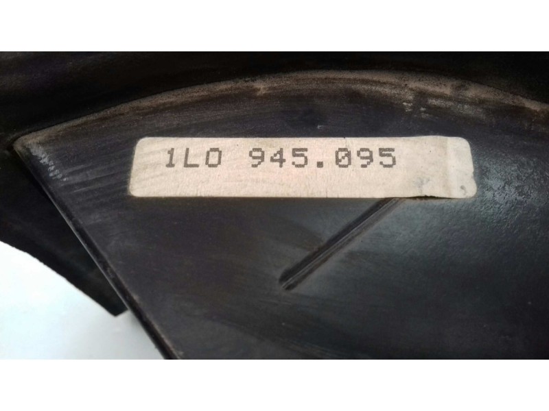 Recambio de piloto trasero izquierdo para seat toledo (1l) referencia OEM IAM 1L0945095  EXT-ALETA