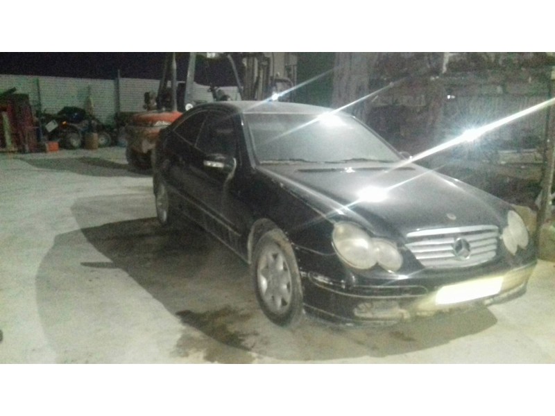 mercedes-benz clase c (w203) sportcoupe del año 2001