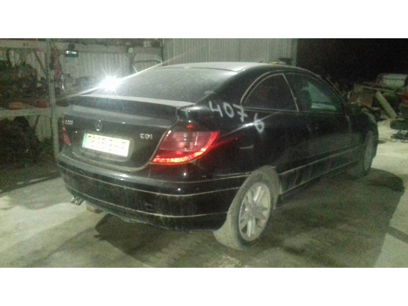 mercedes-benz clase c (w203) sportcoupe del año 2001