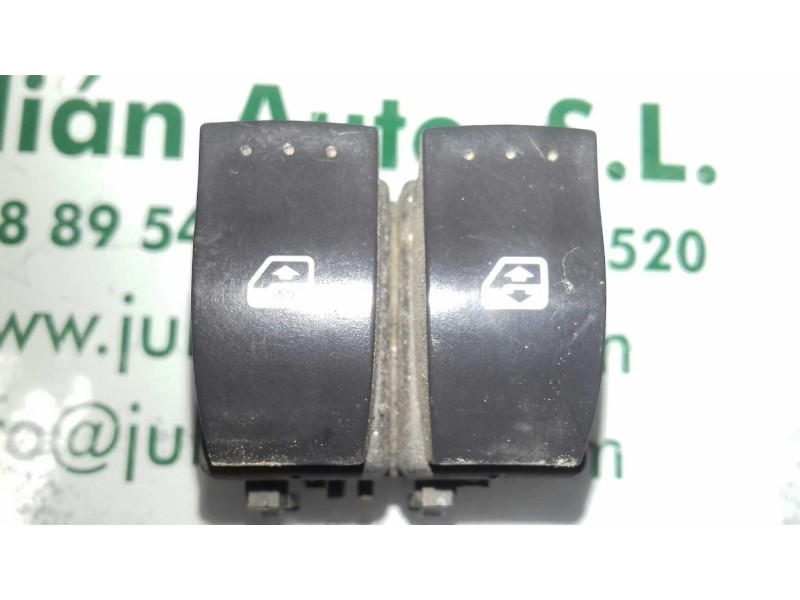 Recambio de mando elevalunas delantero izquierdo para renault megane ii berlina 5p authentique referencia OEM IAM 315040A  MARRO