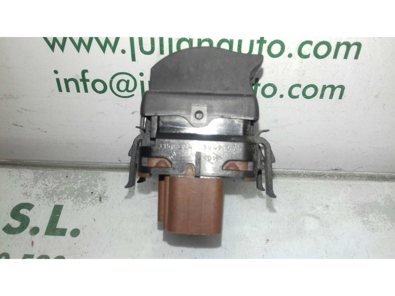 Recambio de mando elevalunas delantero izquierdo para renault megane ii berlina 5p authentique referencia OEM IAM 315040A  MARRO