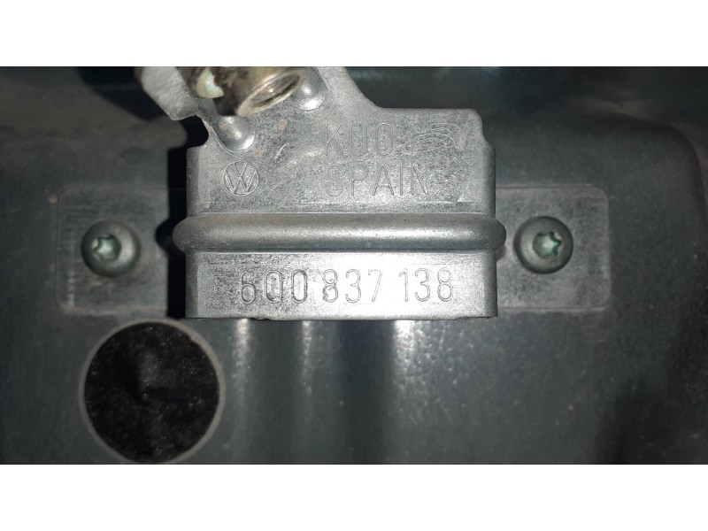 Recambio de elevalunas delantero derecho para volkswagen polo (9n1) conceptline referencia OEM IAM 6Q4837402H 6Q4827402H ELECTRI