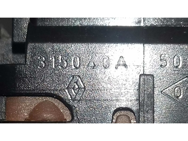 Recambio de mando elevalunas delantero izquierdo para renault megane ii berlina 5p authentique referencia OEM IAM 315040A  MARRO