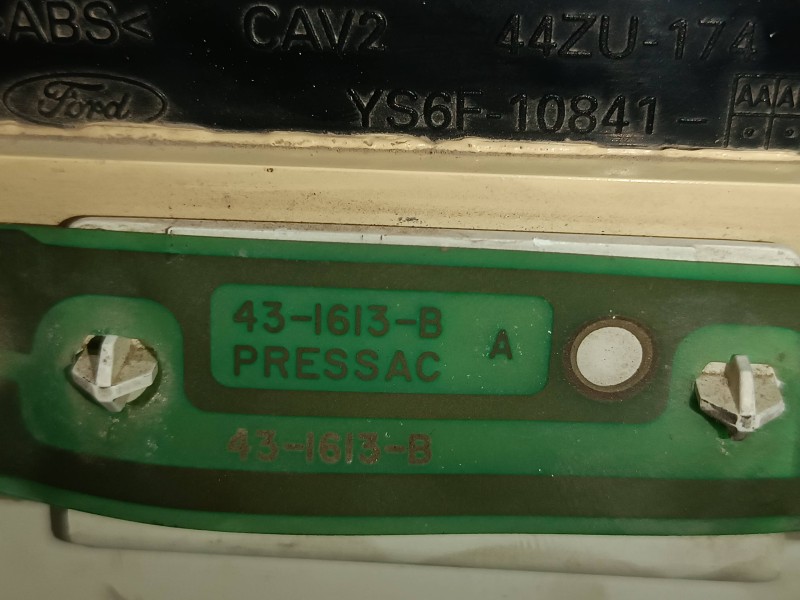 Recambio de cuadro instrumentos para ford fiesta (cbk) referencia OEM IAM 431613B 44ZU174AU 44ZU174