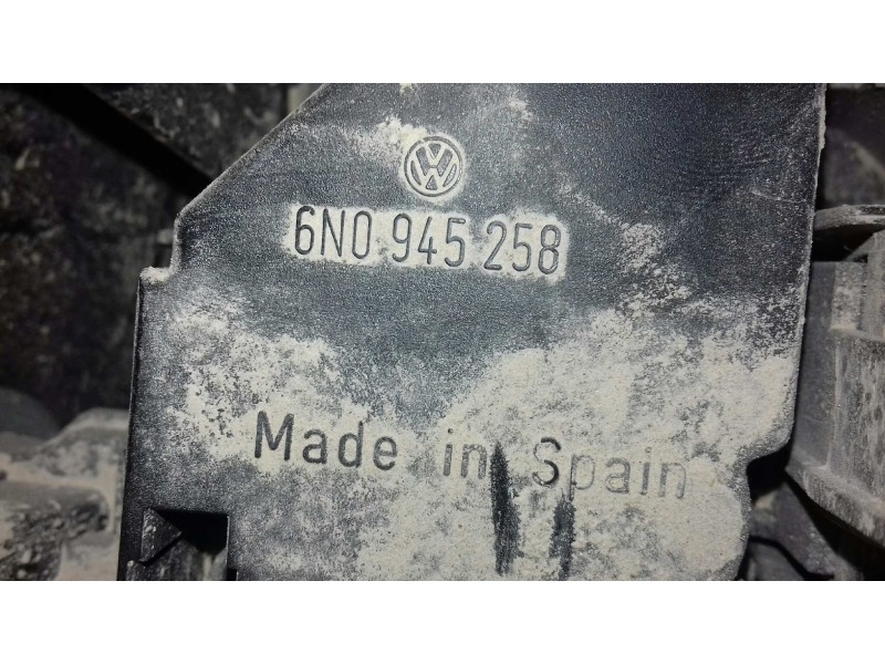 Recambio de piloto trasero derecho para volkswagen polo berlina (6n1) concept referencia OEM IAM 6N0945096  