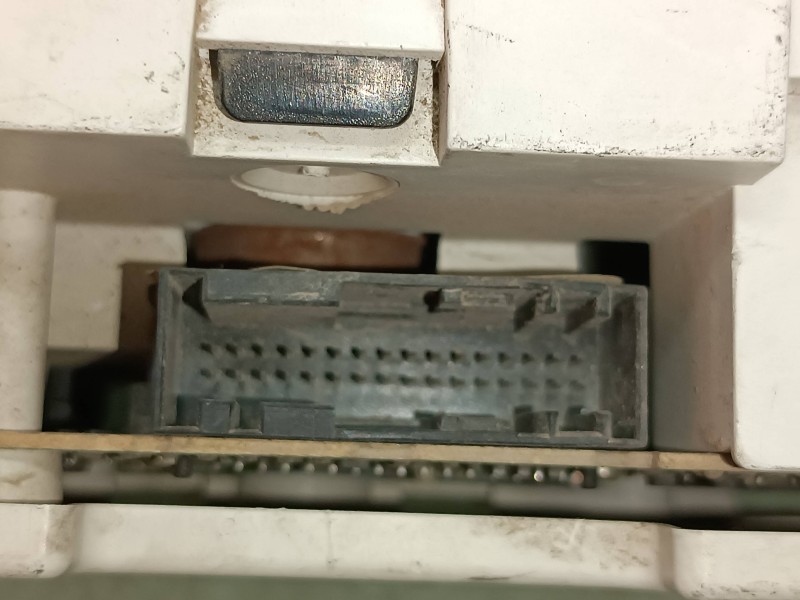 Recambio de cuadro instrumentos para ford fiesta (cbk) referencia OEM IAM 431613B 44ZU174AU 44ZU174