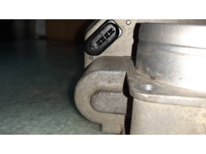 Recambio de caja mariposa para volkswagen polo (9n1) conceptline referencia OEM IAM 038128063C B31780833 038128063