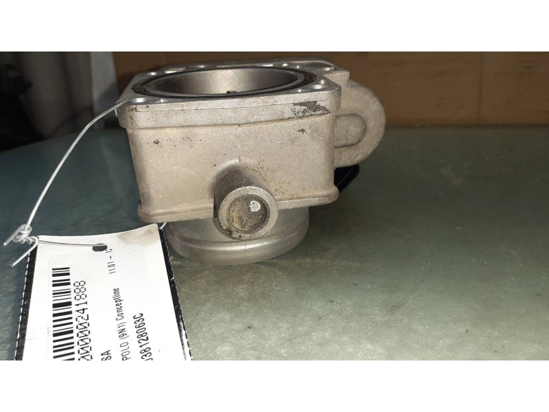 Recambio de caja mariposa para volkswagen polo (9n1) conceptline referencia OEM IAM 038128063C B31780833 038128063