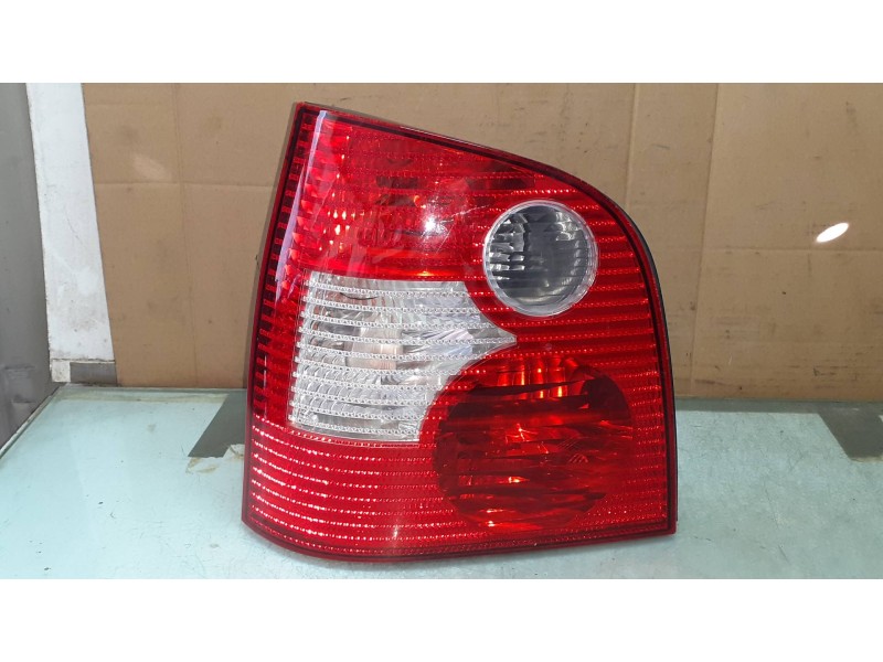 Recambio de piloto trasero izquierdo para volkswagen polo (9n1) conceptline referencia OEM IAM 6Q6945257A  