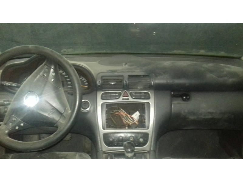 mercedes-benz clase c (w203) sportcoupe del año 2001