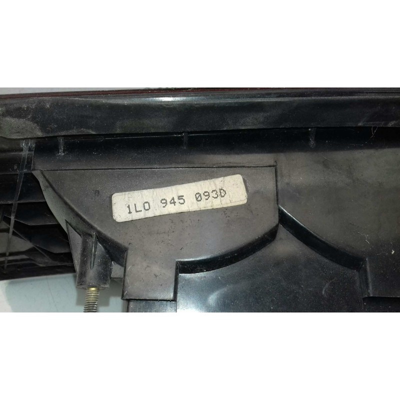 Recambio de piloto trasero izquierdo interior para seat toledo (1l) se referencia OEM IAM 1L0945093D  INT-PORTON