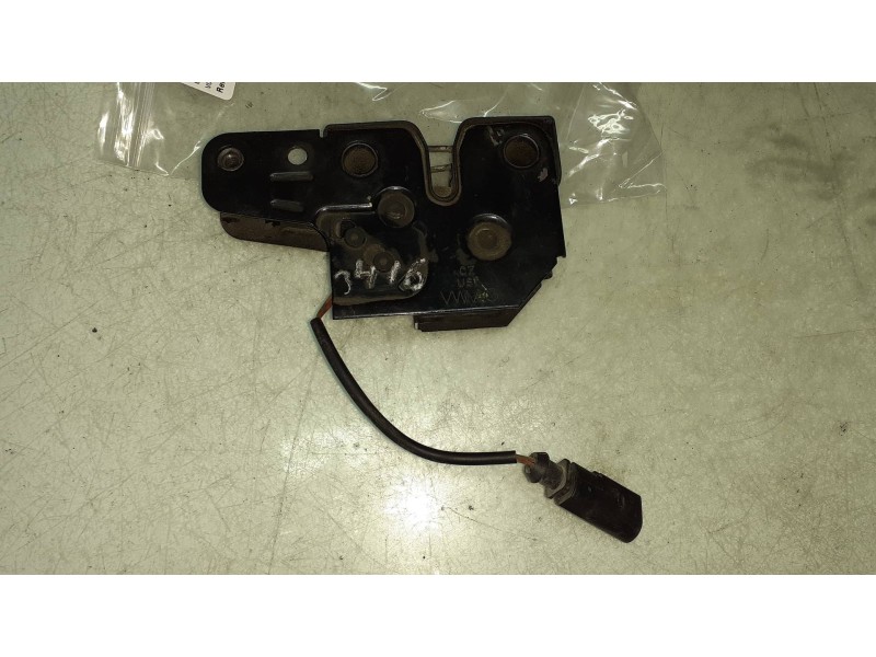 Recambio de cerradura maletero / porton para volkswagen polo (9n1) conceptline referencia OEM IAM   