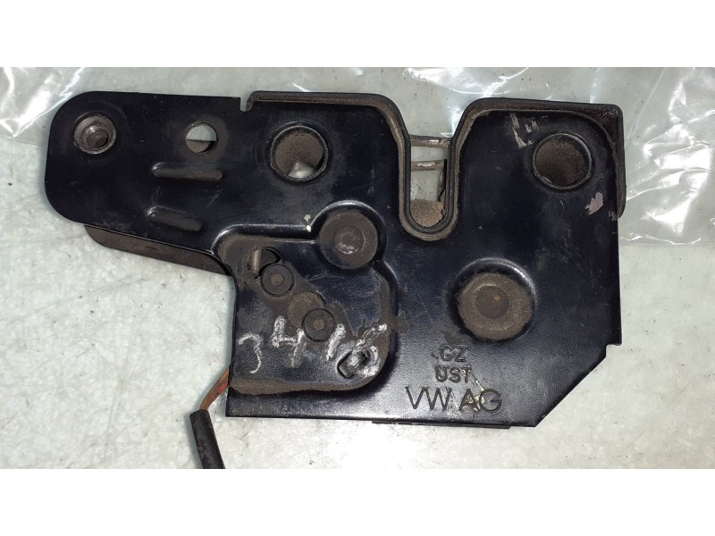 Recambio de cerradura maletero / porton para volkswagen polo (9n1) conceptline referencia OEM IAM   