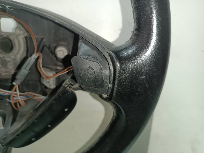 Recambio de volante para opel astra g berlina comfort referencia OEM IAM 090538275  PIEL