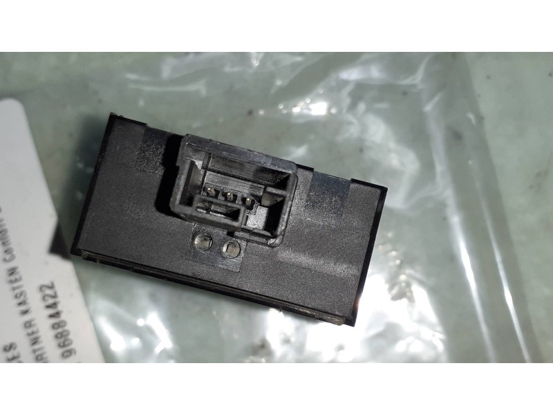 Recambio de mando luces para peugeot partner kasten confort l1 referencia OEM IAM 96884422  