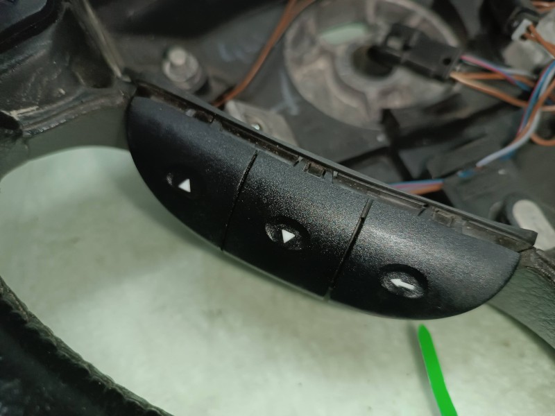 Recambio de volante para opel astra g berlina comfort referencia OEM IAM 090538275  PIEL