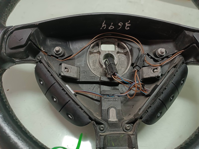 Recambio de volante para opel astra g berlina comfort referencia OEM IAM 090538275  PIEL