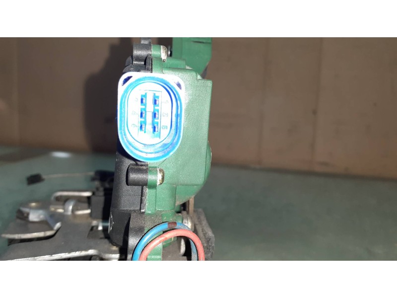 Recambio de cerradura puerta trasera derecha para volkswagen polo (9n1) conceptline referencia OEM IAM 3B4839016AG Y3B4839016AG 