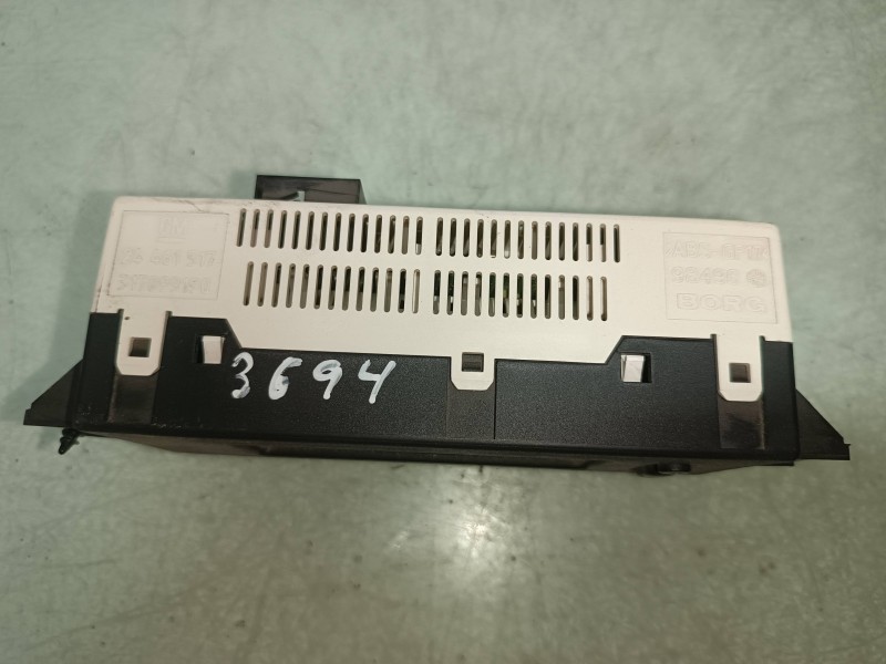 Recambio de pantalla multifuncion para opel astra g berlina comfort referencia OEM IAM 2355200 24461517 GM