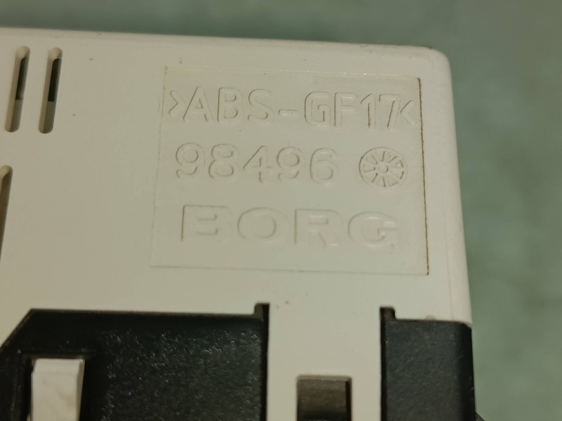 Recambio de pantalla multifuncion para opel astra g berlina comfort referencia OEM IAM 2355200 24461517 GM