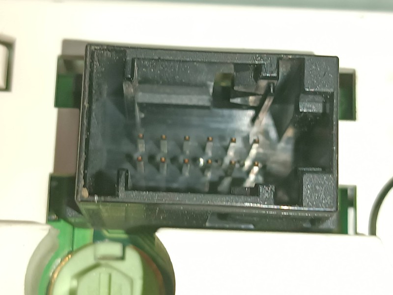 Recambio de pantalla multifuncion para opel astra g berlina comfort referencia OEM IAM 2355200 24461517 GM