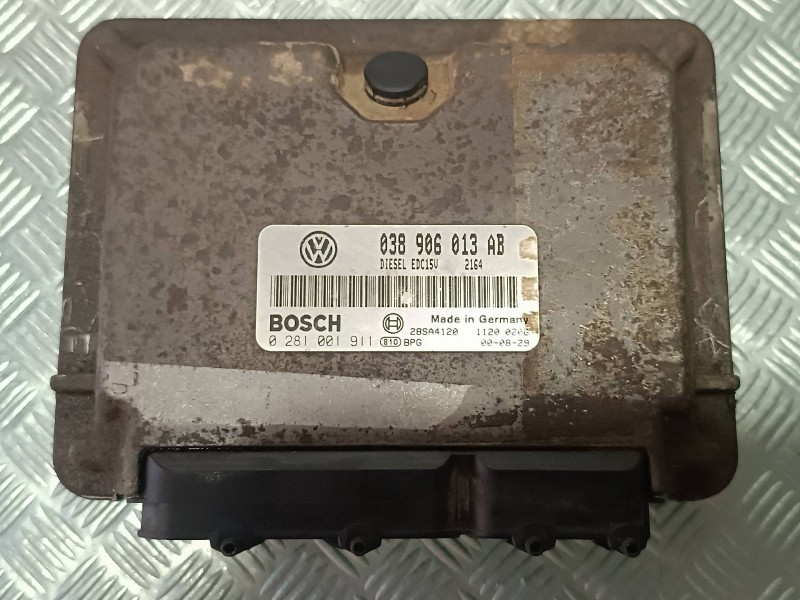 Recambio de centralita motor uce para seat ibiza (6k1) select referencia OEM IAM 038906013AB 0281001911 BOSCH