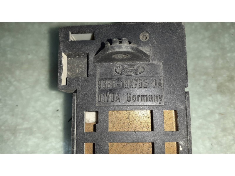 Recambio de mando luces para ford mondeo berlina/familiar (fd) referencia OEM IAM 93BB13K752DA  