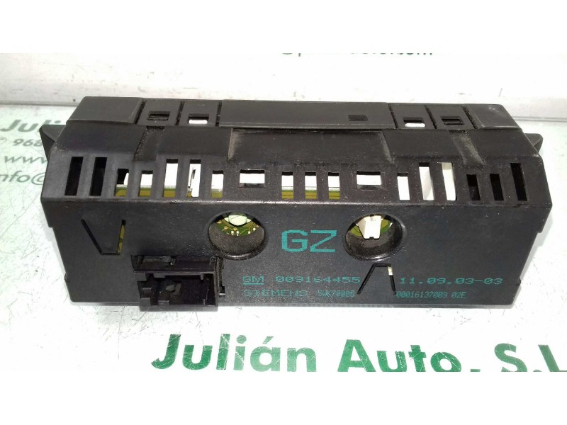 Recambio de pantalla multifuncion para opel meriva blue line referencia OEM IAM 009164455 5WK70005 SIEMENS