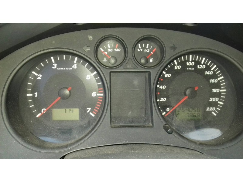seat ibiza (6l1) del año 2004