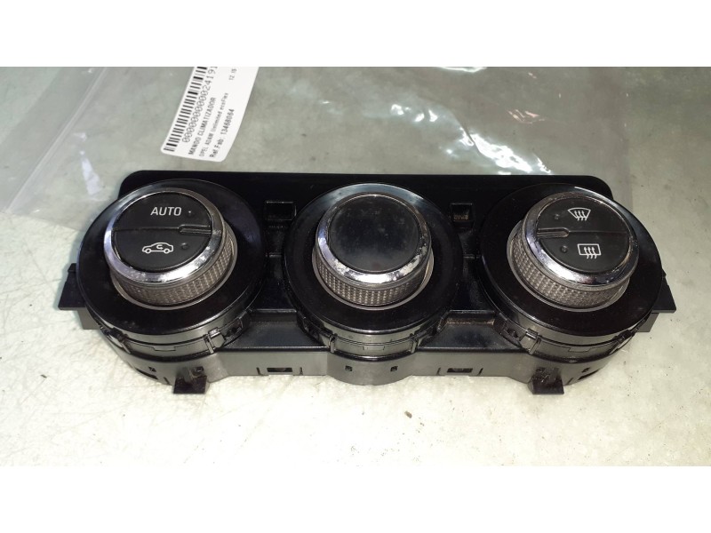Recambio de mando climatizador para opel adam unlimited ecoflex referencia OEM IAM 13468064  
